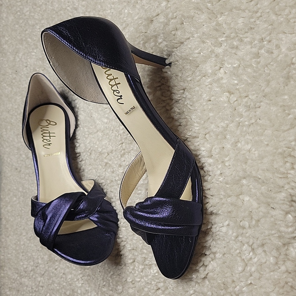 NEW BUTTER blue leather knotted heels size 9.5